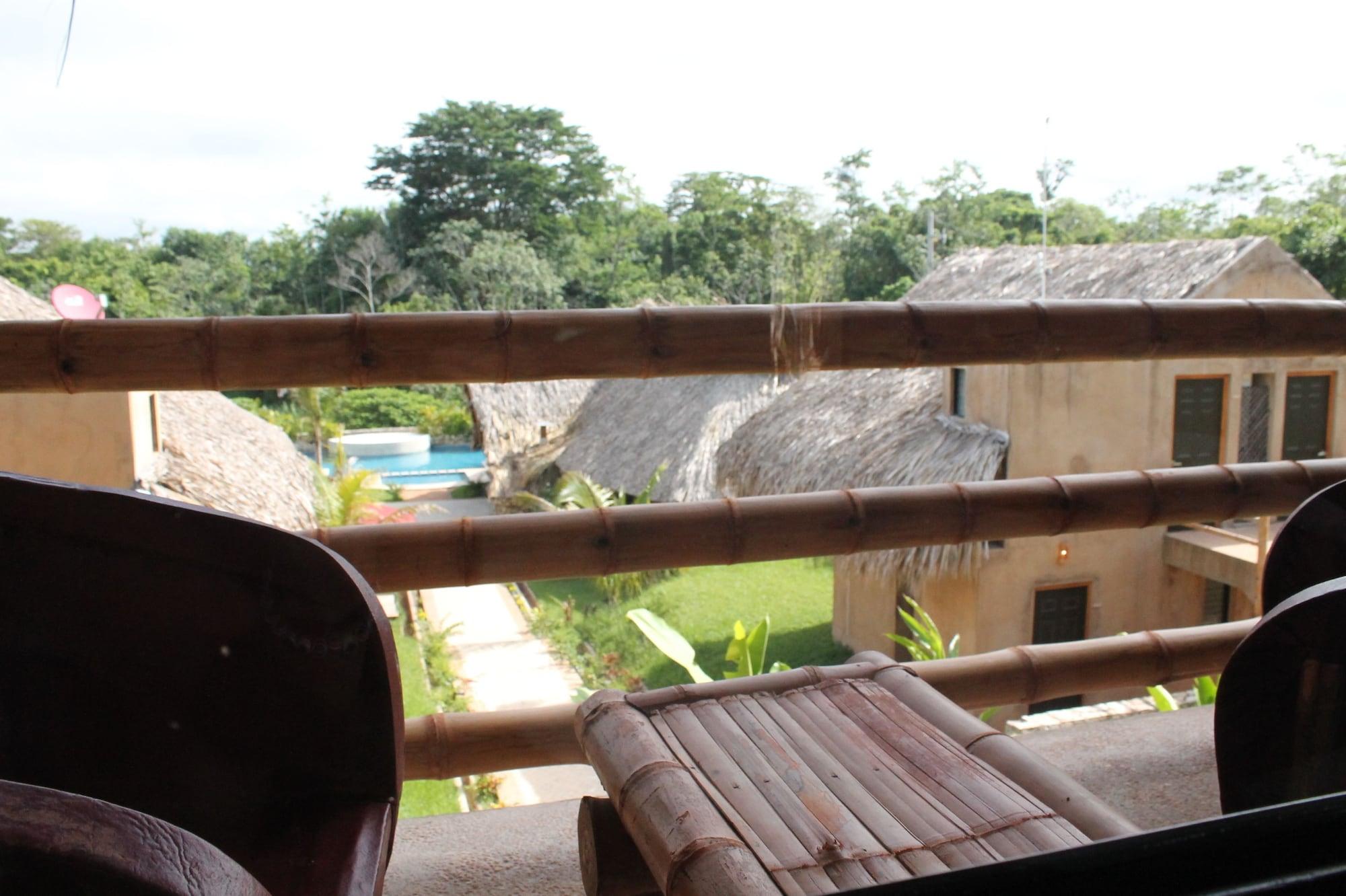 Axkan Palenque, Shows En Vivo & Gastronomia Mar Y Tierra & Travel Agency Екстер'єр фото