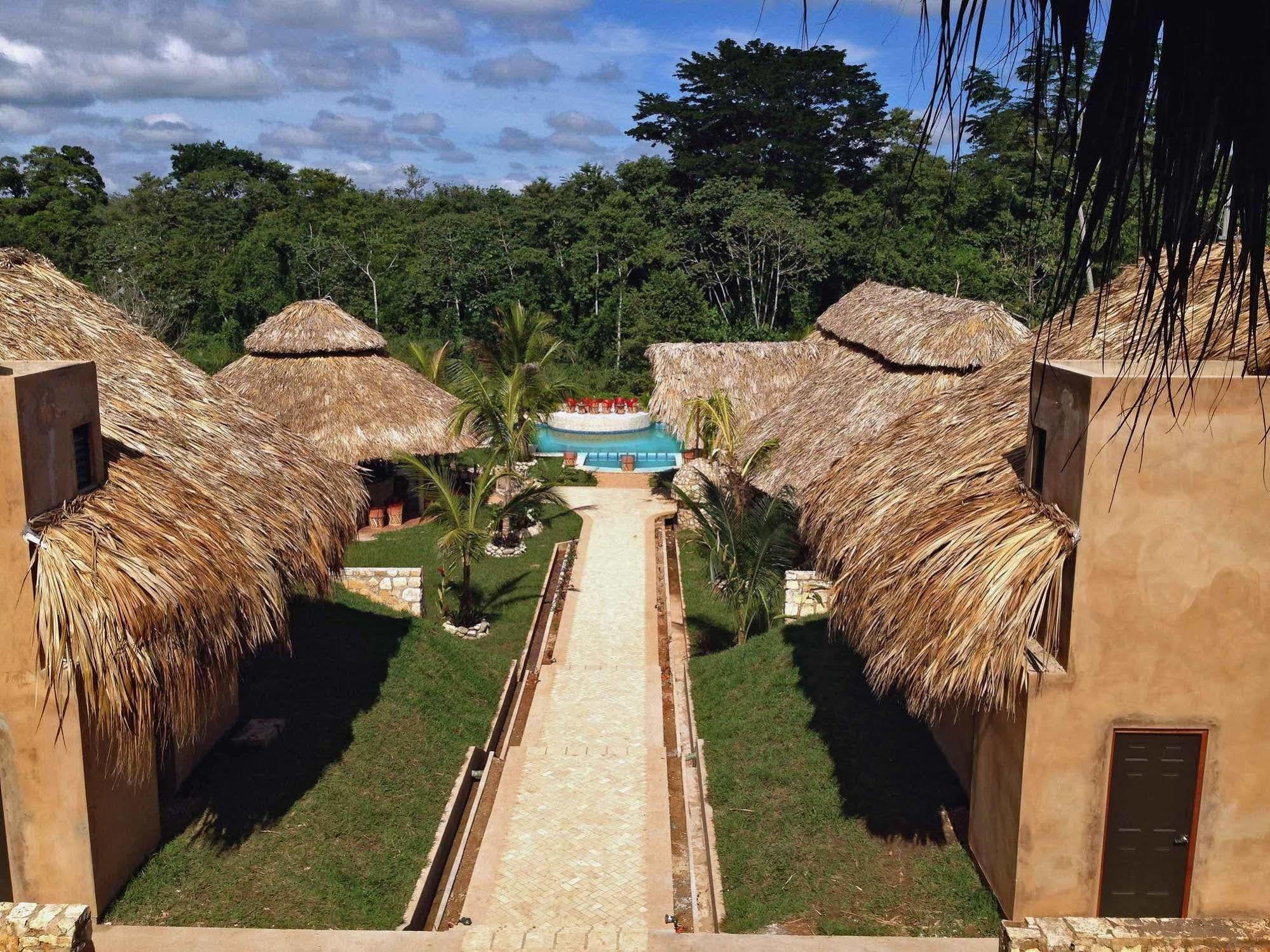 Axkan Palenque, Shows En Vivo & Gastronomia Mar Y Tierra & Travel Agency Екстер'єр фото
